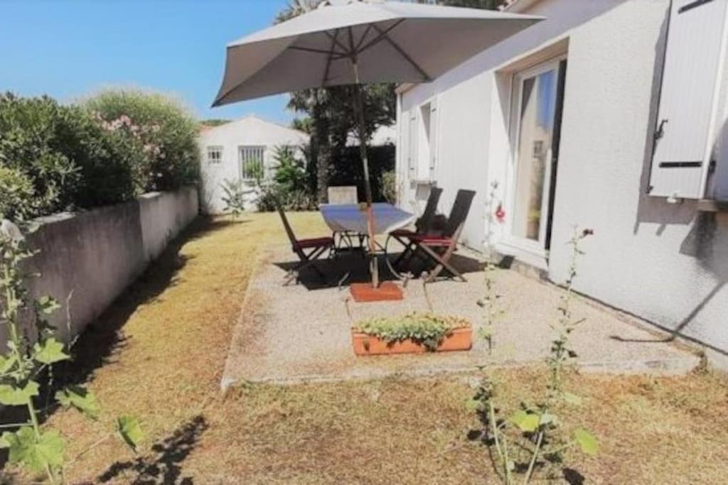 Willa Agreable Maison Ensoleillee Avec Jardin Arbore Le Château-dʼOléron Zewnętrze zdjęcie