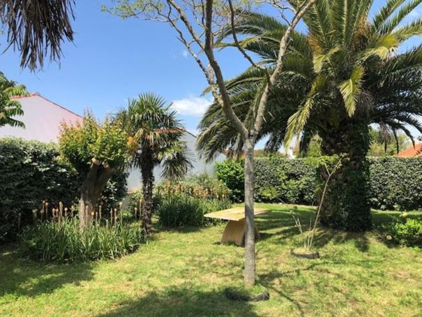 Willa Agreable Maison Ensoleillee Avec Jardin Arbore Le Château-dʼOléron Zewnętrze zdjęcie